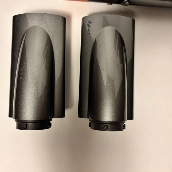 Dyson Airwrap Complete Multi-Styler Styler Nickel/Copper with (six) Attachments - Picture 7 of 15